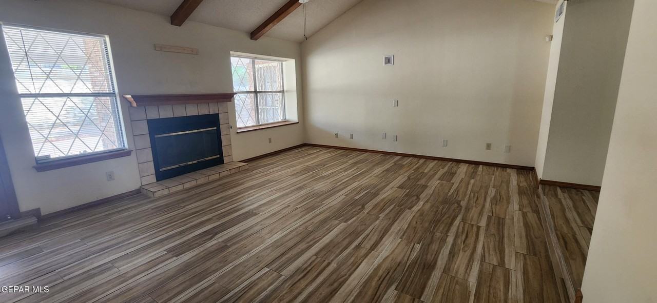 1392 Adabel Dr - Photo 5 of 16