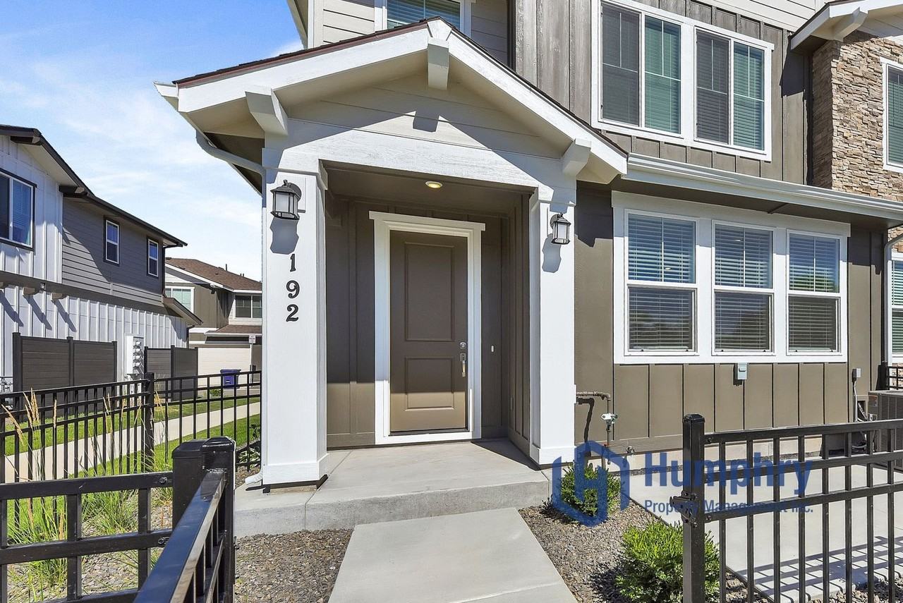 192 N Stratus Way - Photo 2 of 31