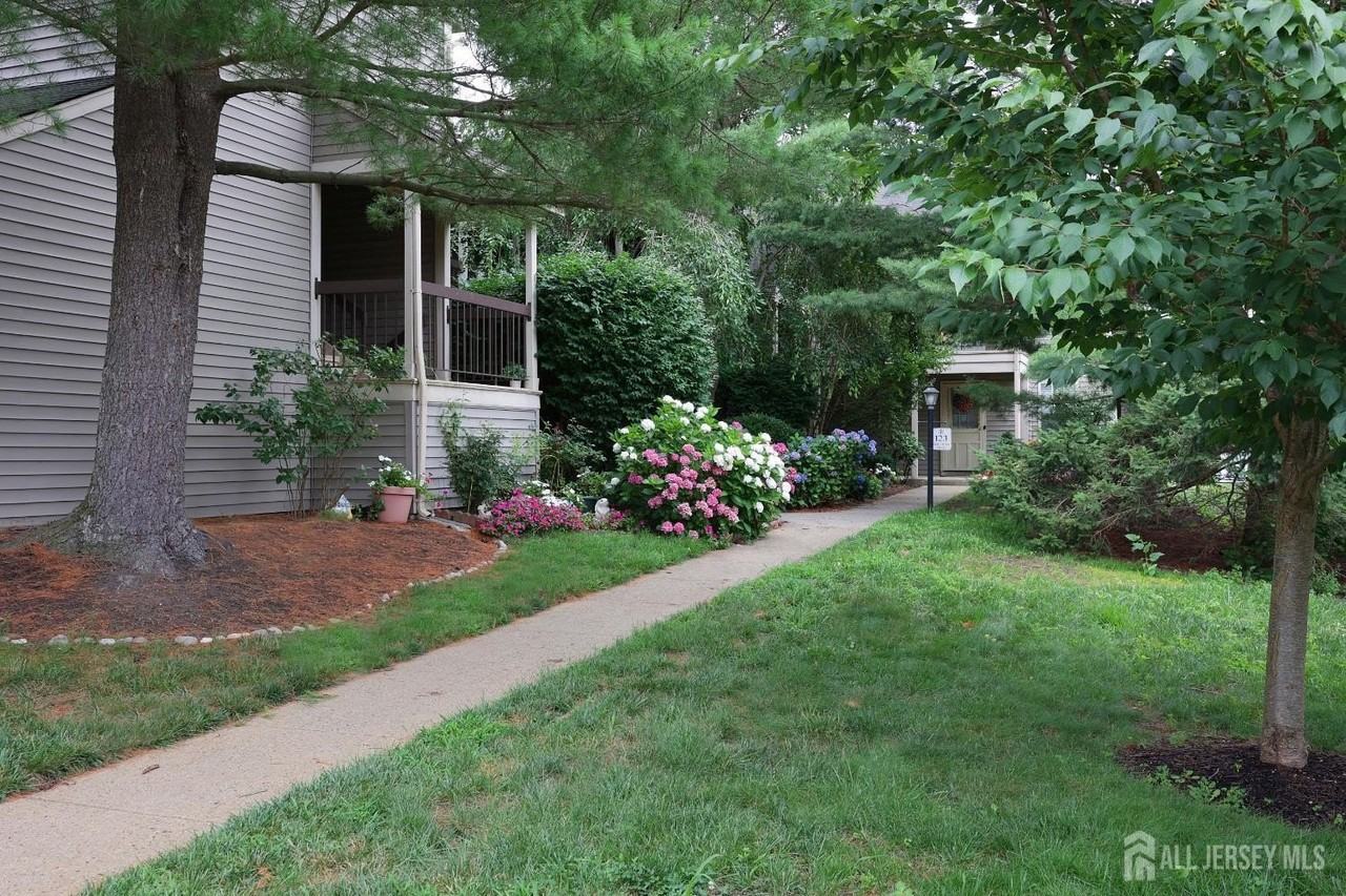 123-G Concordia Cir #G - Photo 5 of 33