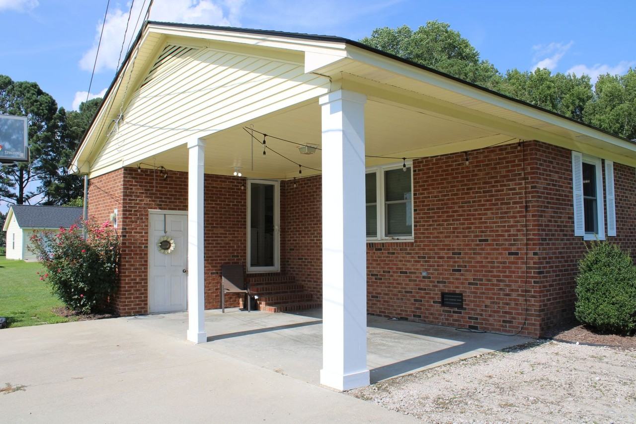 4723 River Rd - Photo 2 of 23