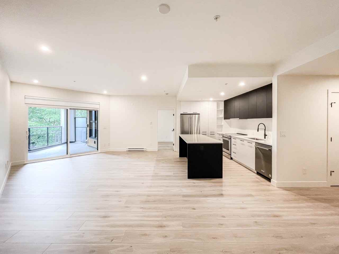 2620 152 Street #301 - Photo 3 of 14