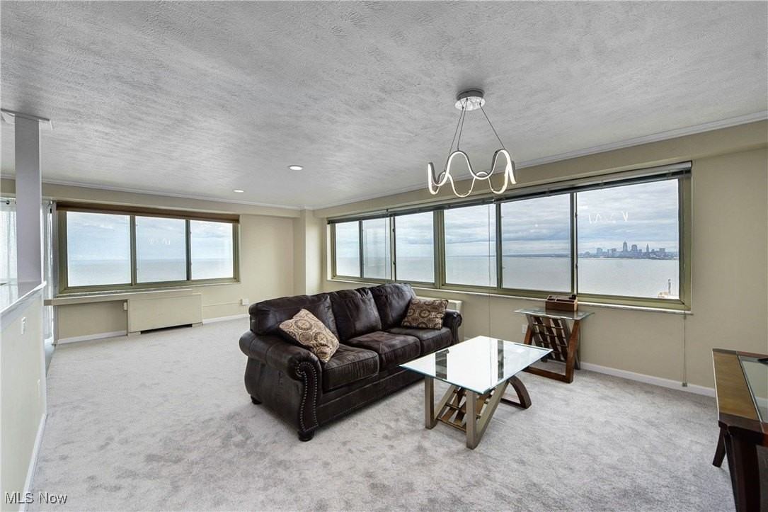 12520 Edgewater Dr Apt 1506 #1506 - Photo 5 of 24