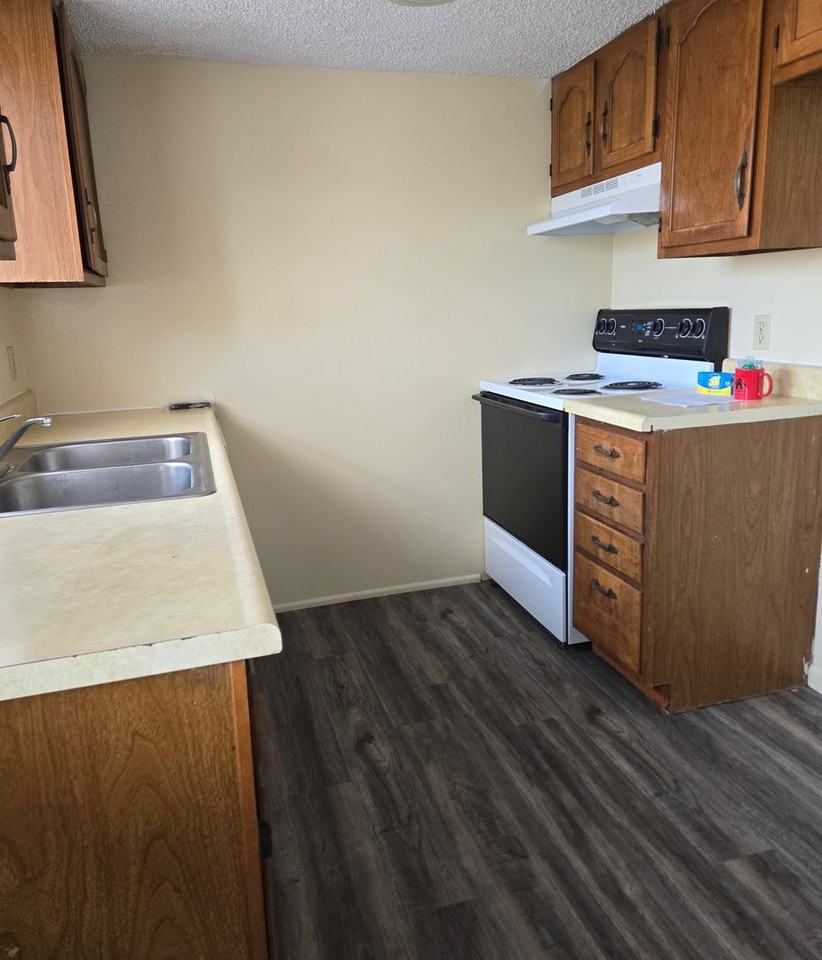 1420 Fir Avenue - Photo 3 of 13