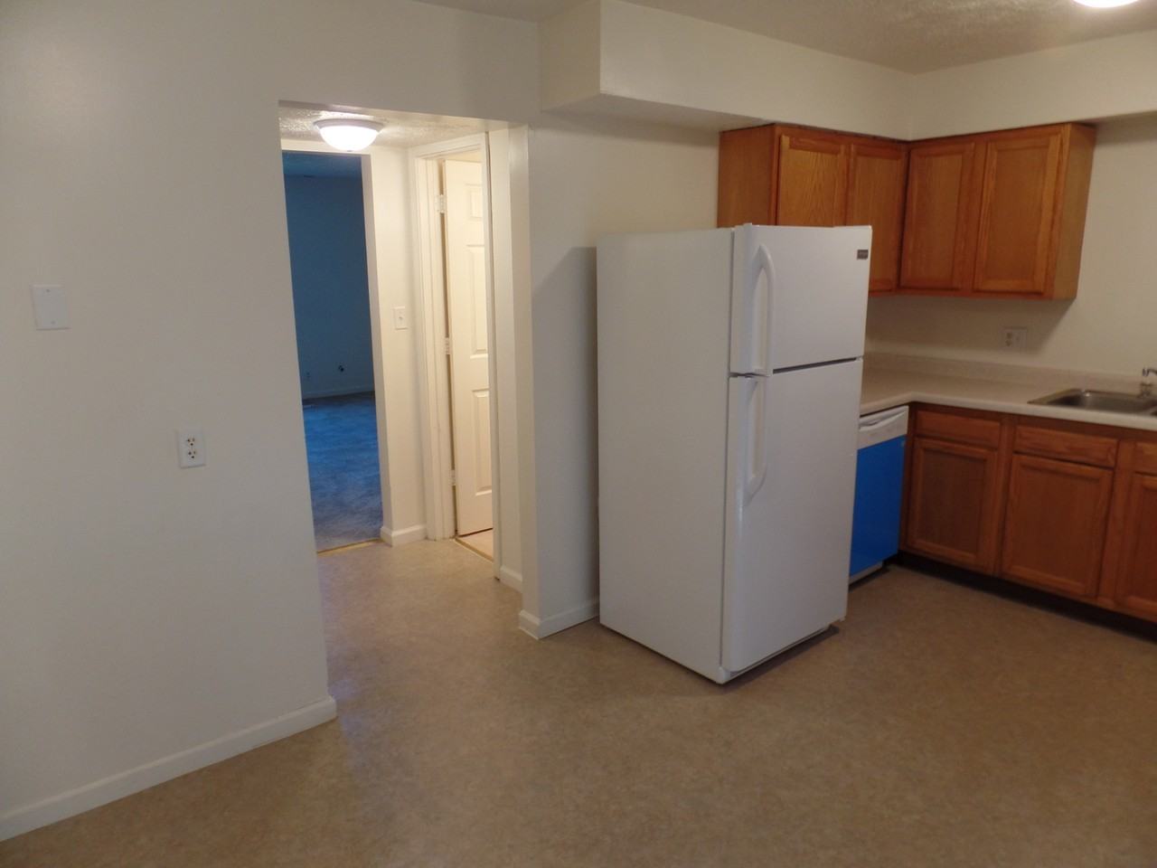 Williamsburg Apartment Homes LLC - Photo 3 of 12