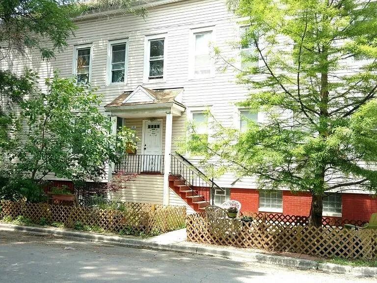 2301 N Leavitt St #1FR - Photo 2 of 2