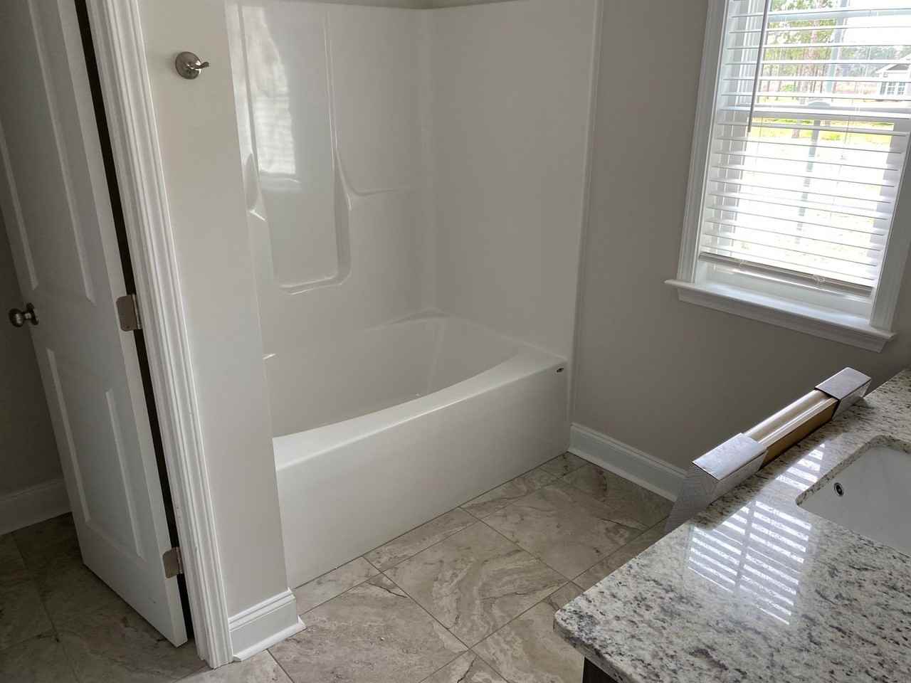 115 Shumard Ct - Photo 6 of 9