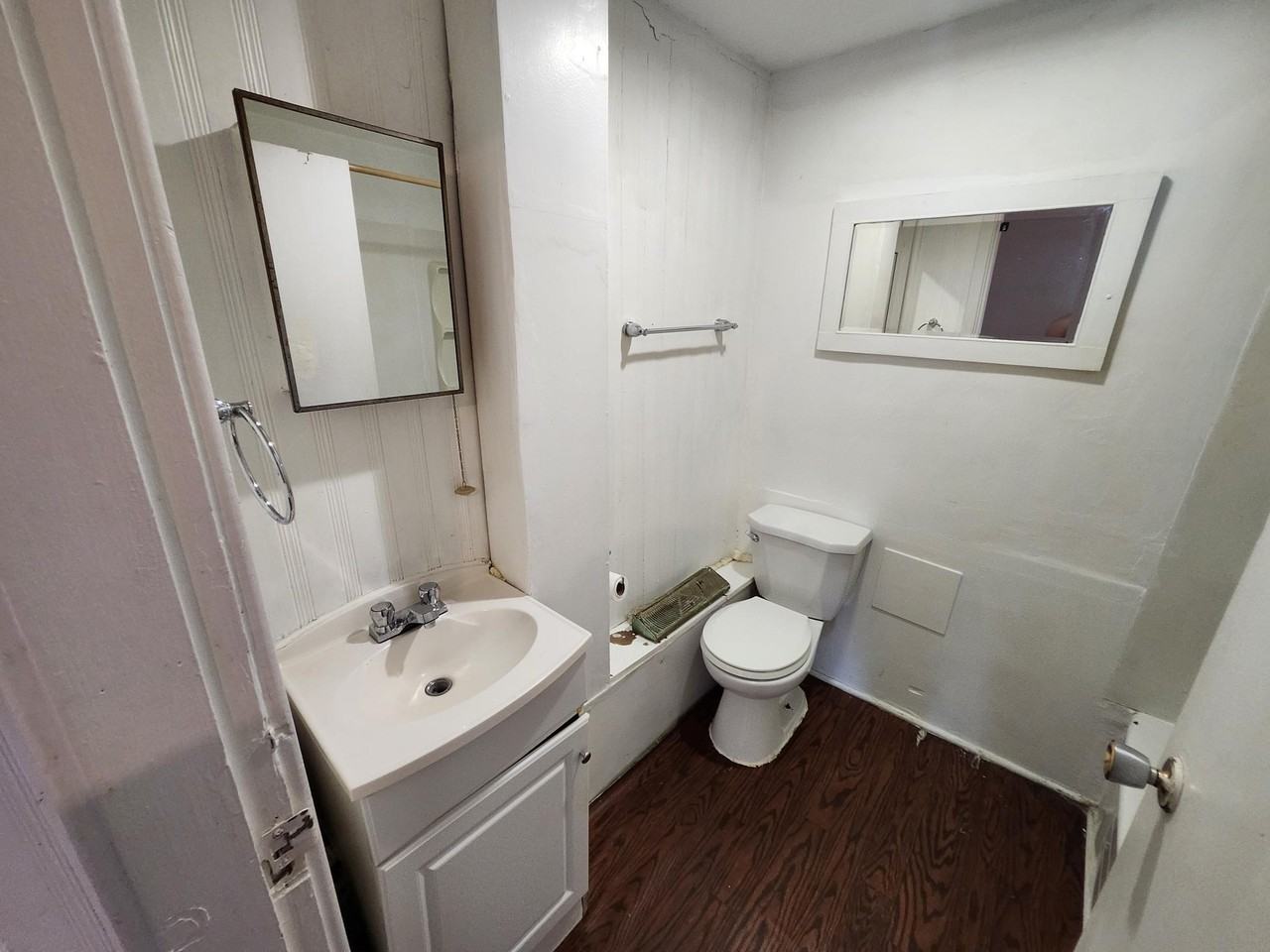 36 34-36 Jean Street - 3 #3 - Photo 7 of 9