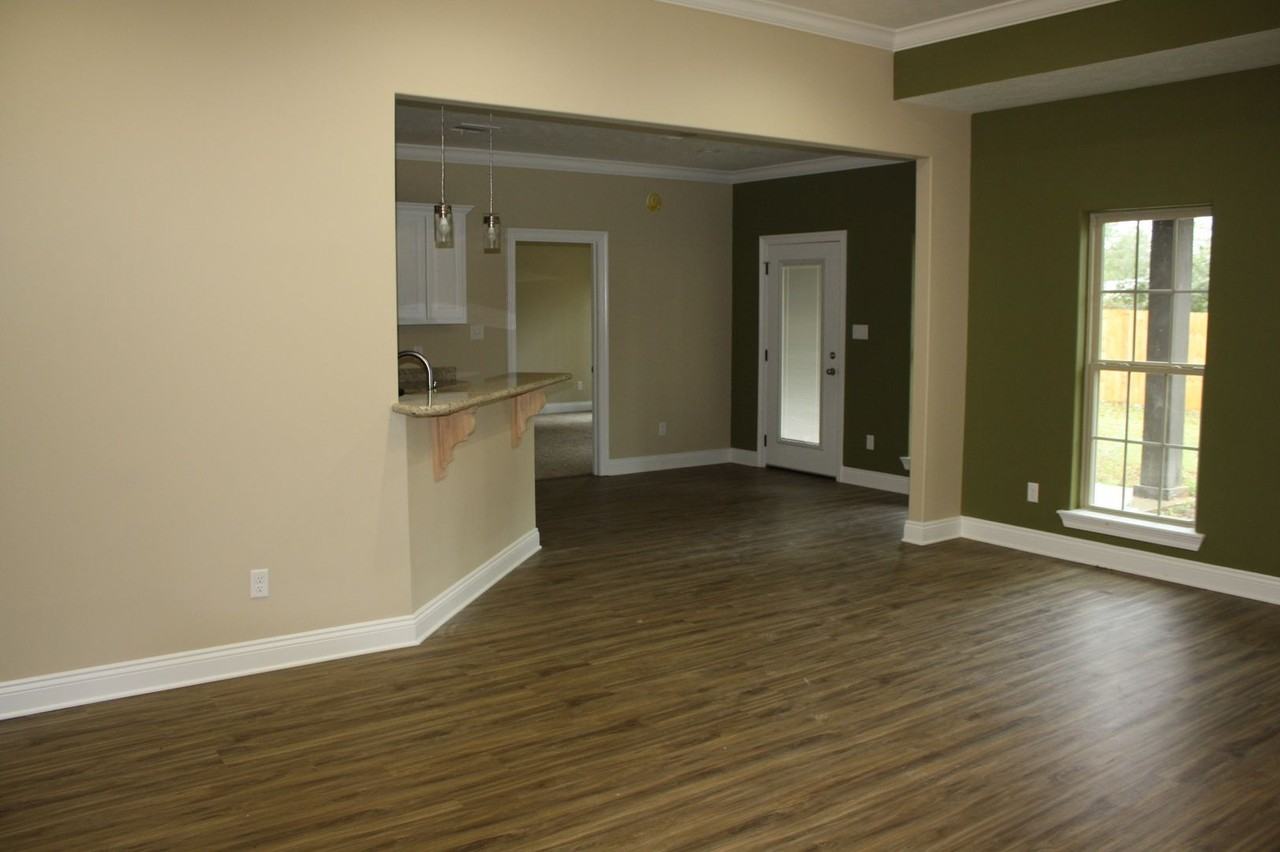 217 Gano St - Photo 3 of 16