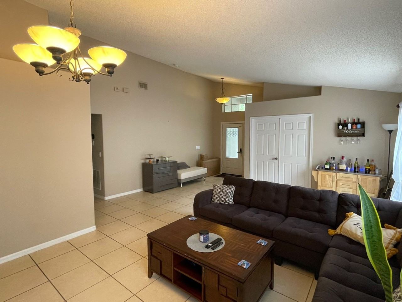 3729 Shawn Cir - Photo 5 of 38