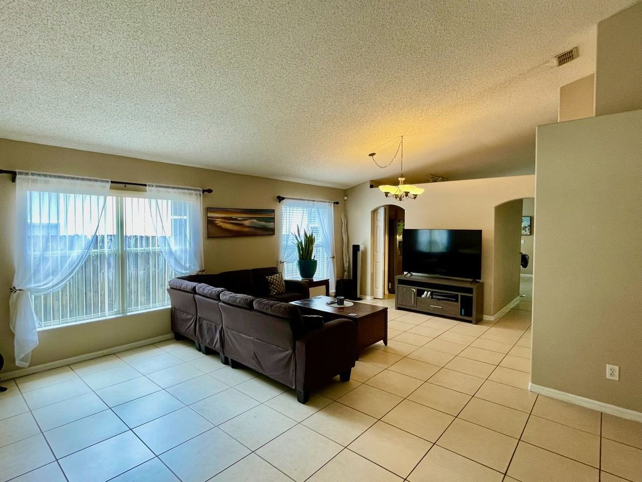 3729 Shawn Cir - Photo 7 of 38