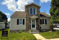 801 W Cherry St - Photo 1 of 1