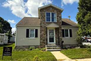 801 W Cherry St - Photo 1 of 1