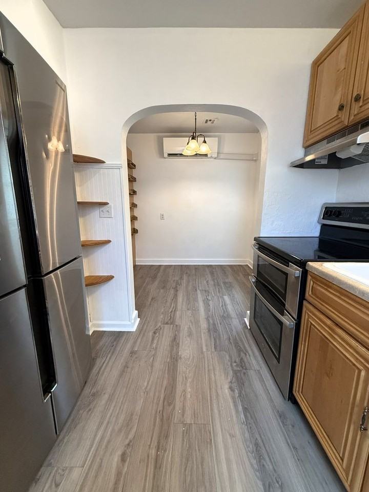 801 W Cherry St - Photo 6 of 22