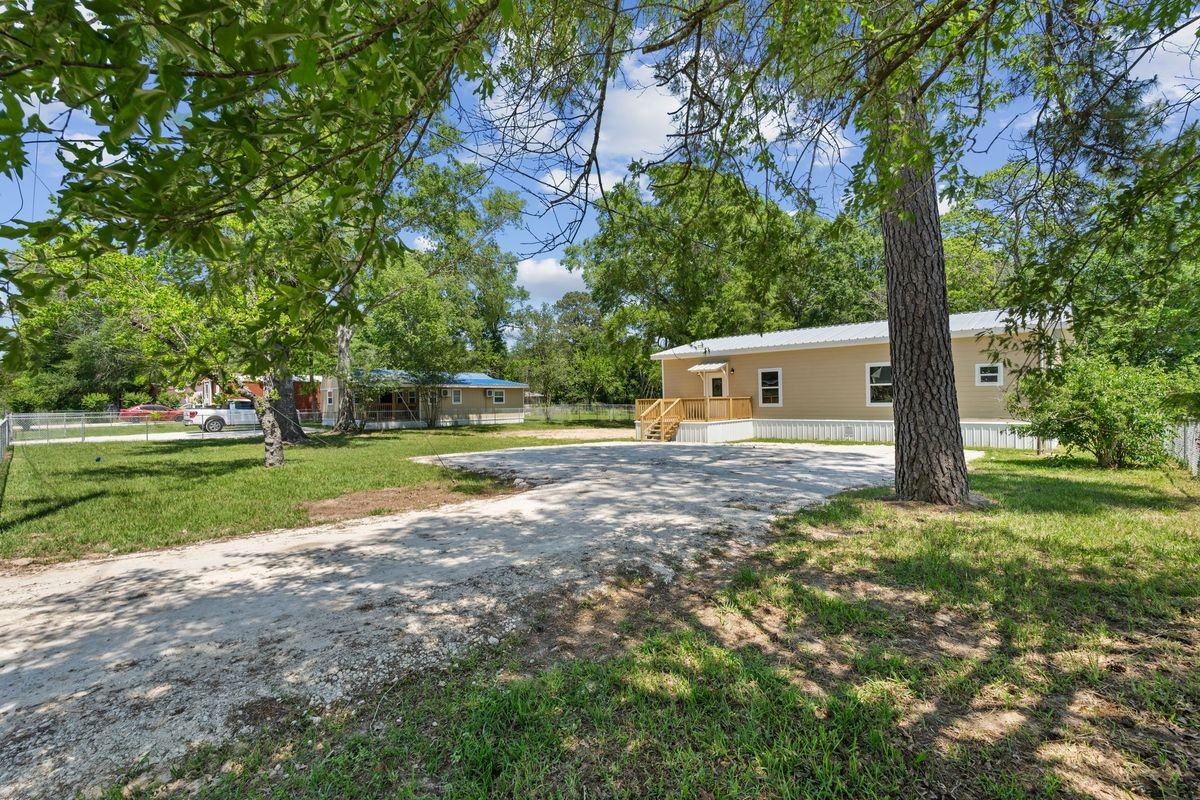 1943 Fm 1010 Rd - Photo 3 of 42