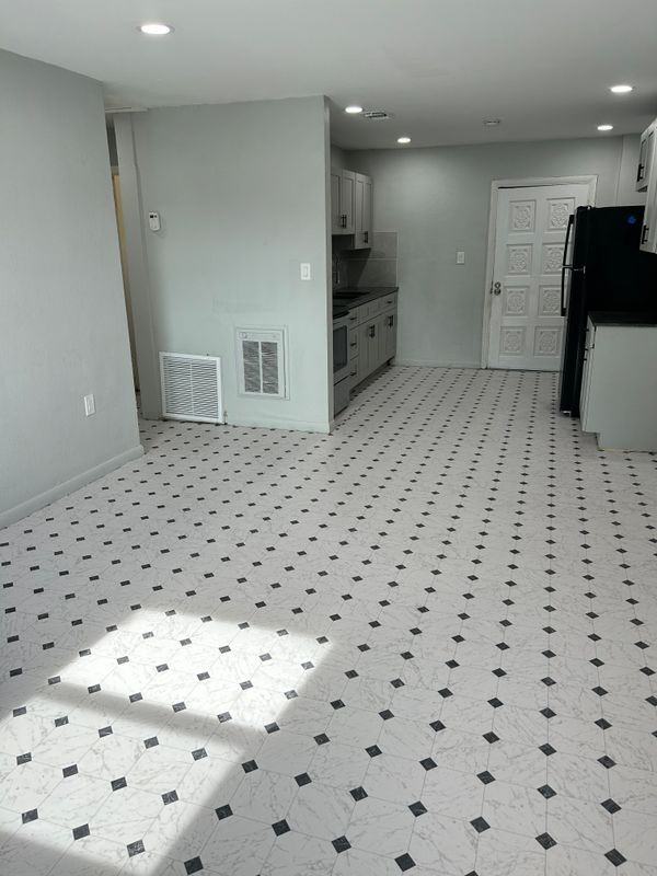 1002 N 16th St - Photo 2 of 14