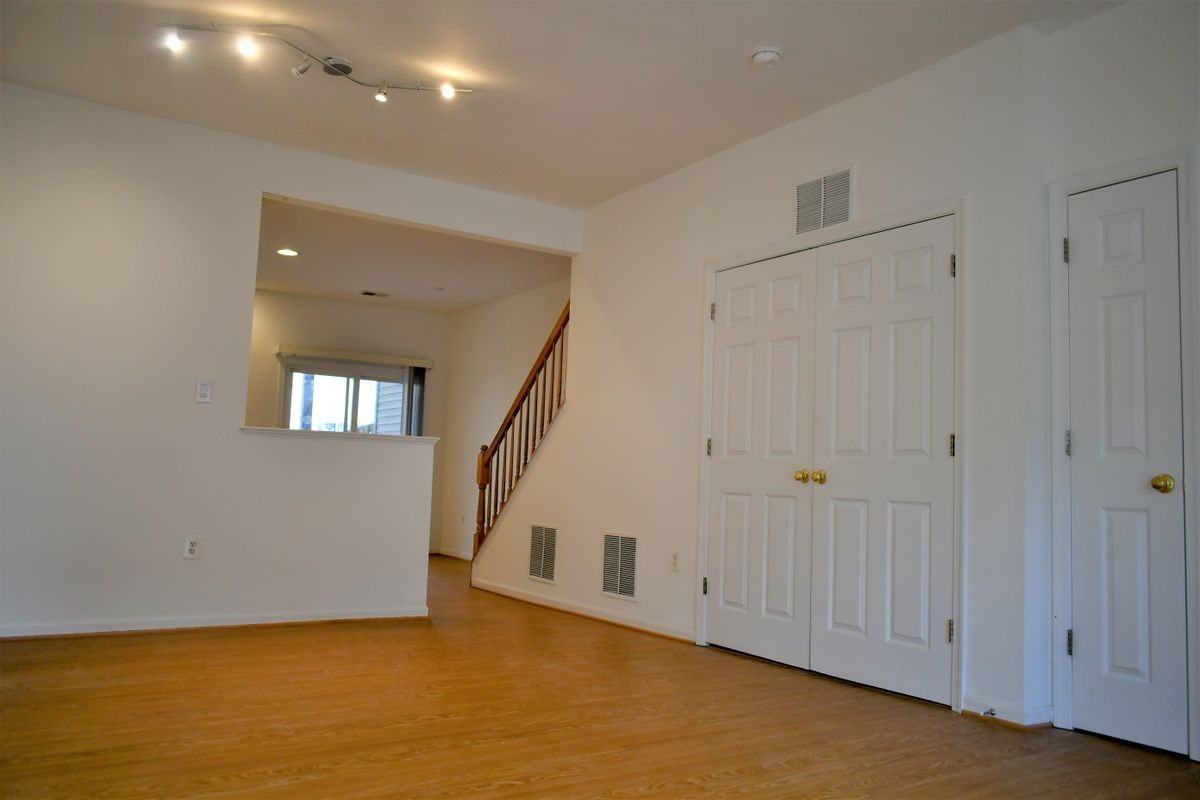 2427 Dew Meadow Ct - Photo 5 of 26