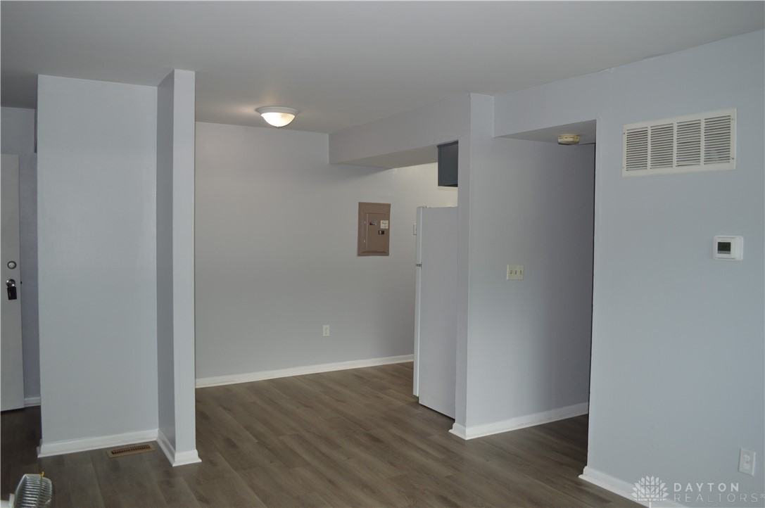 5655 Coach Dr ##B - Photo 4 of 23