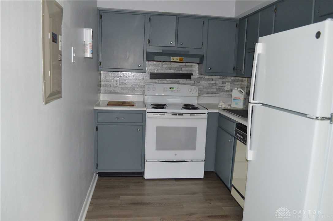 5655 Coach Dr ##B - Photo 5 of 23