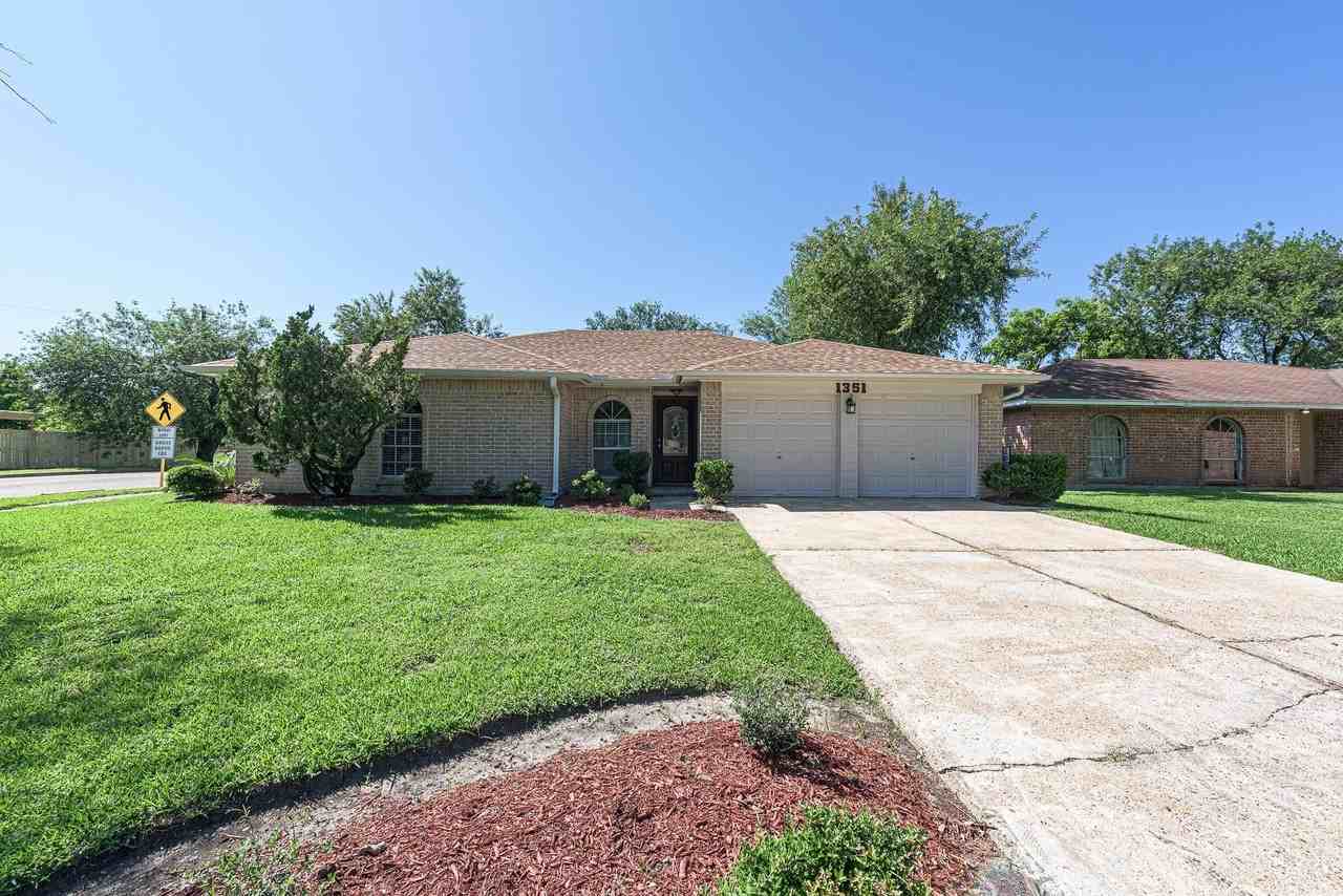 1351 Tenderden Dr - Photo 2 of 15