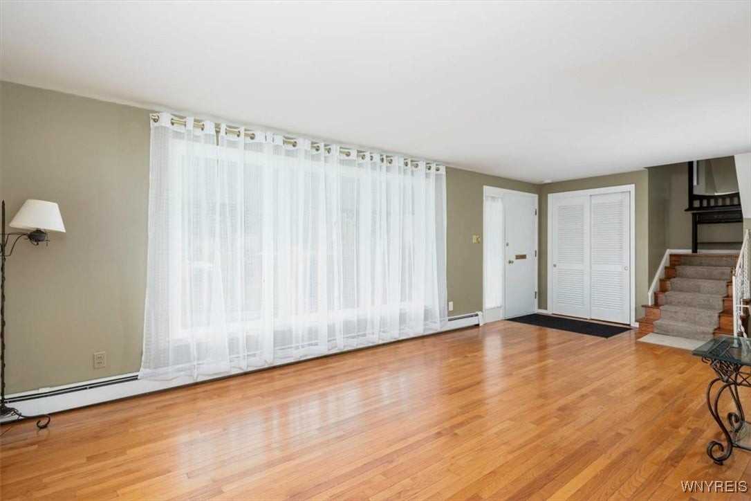 39 Halwill Dr - Photo 4 of 19