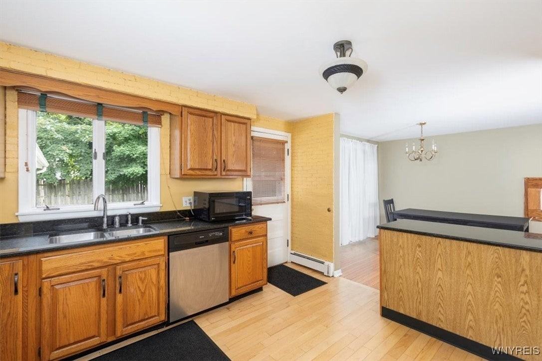 39 Halwill Dr - Photo 7 of 19