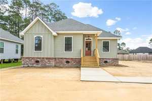 featured image of 60408 Aqua St