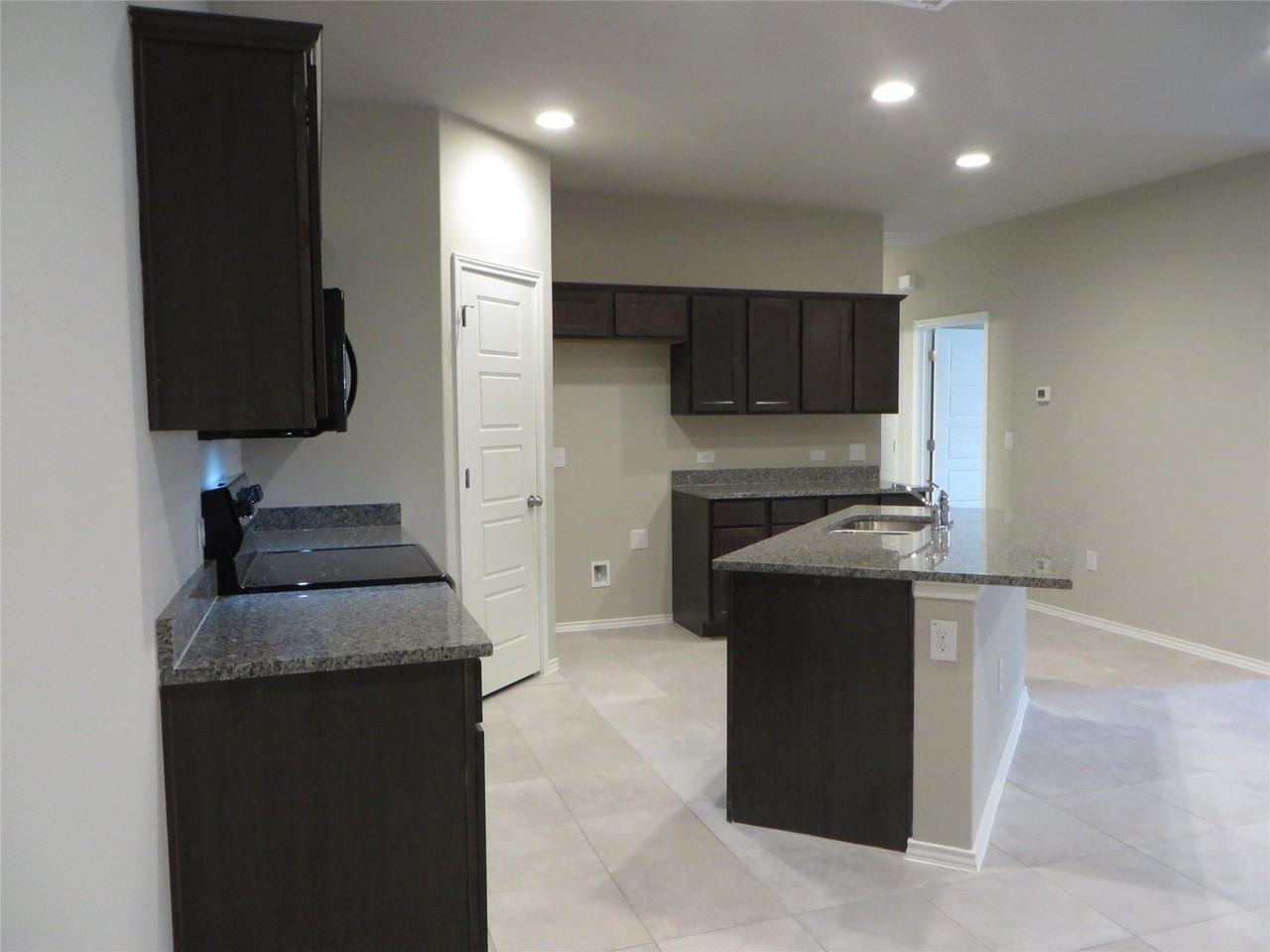 110 Dodge Road - Photo 3 of 16