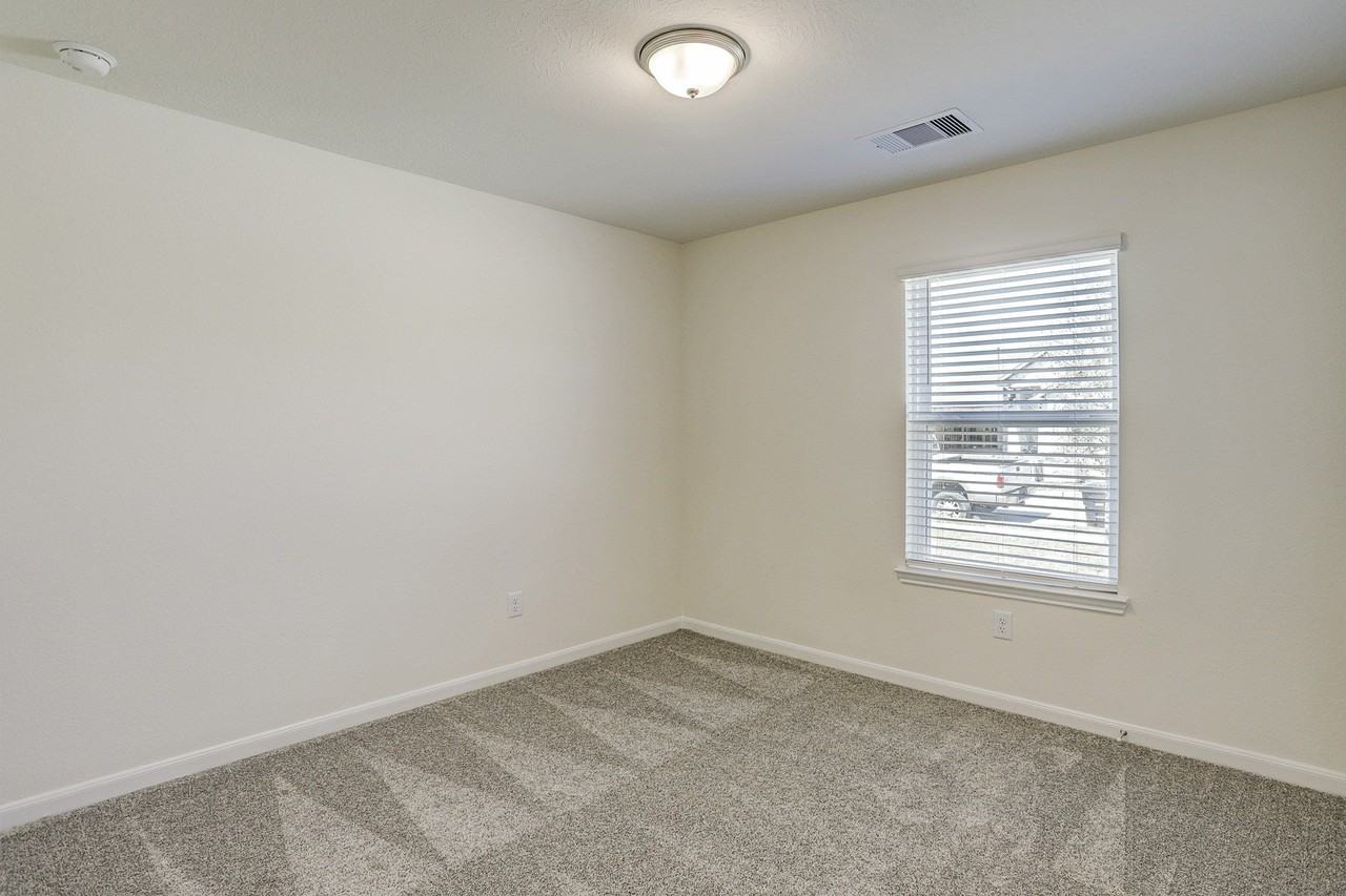 28419 Aubrey Orchard Ln - Photo 7 of 10