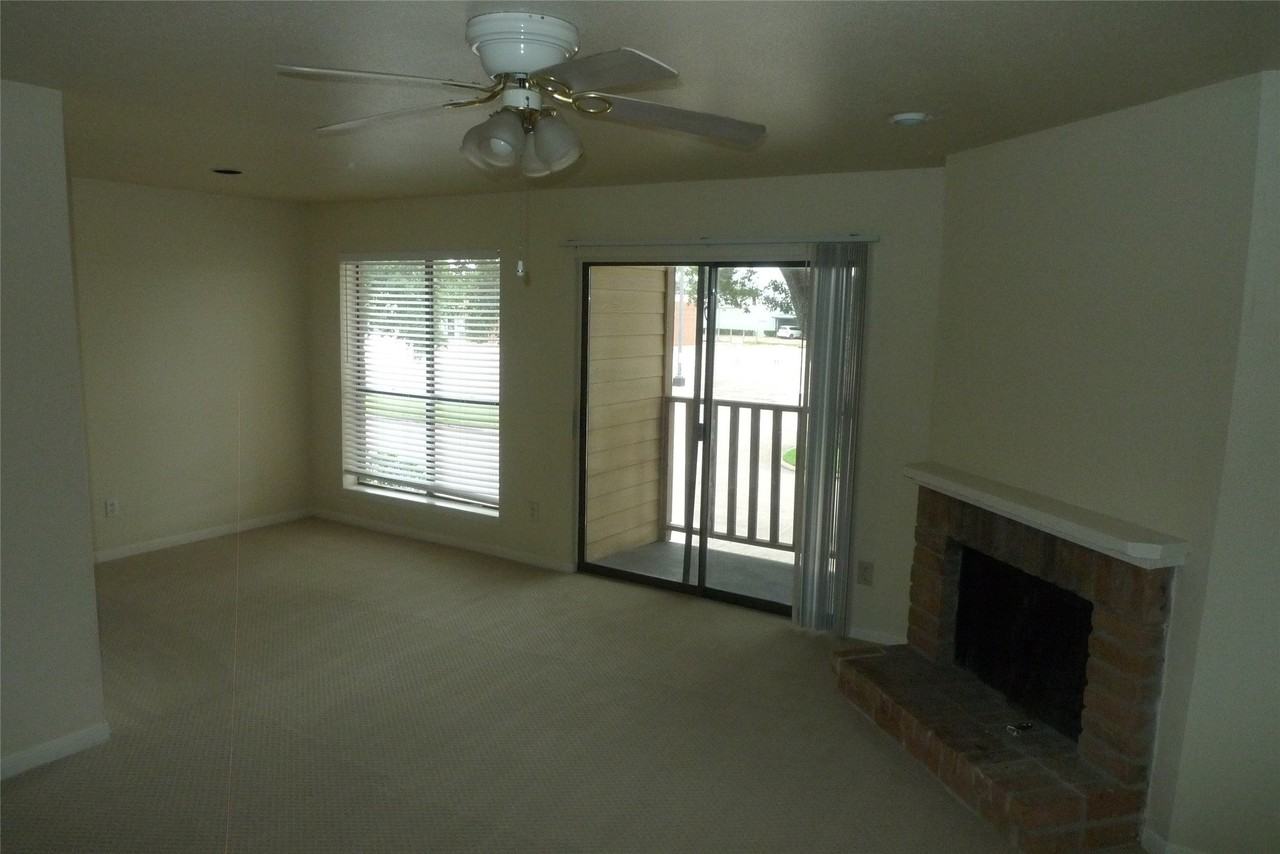 16111 Aspenglen Dr - Photo 4 of 14