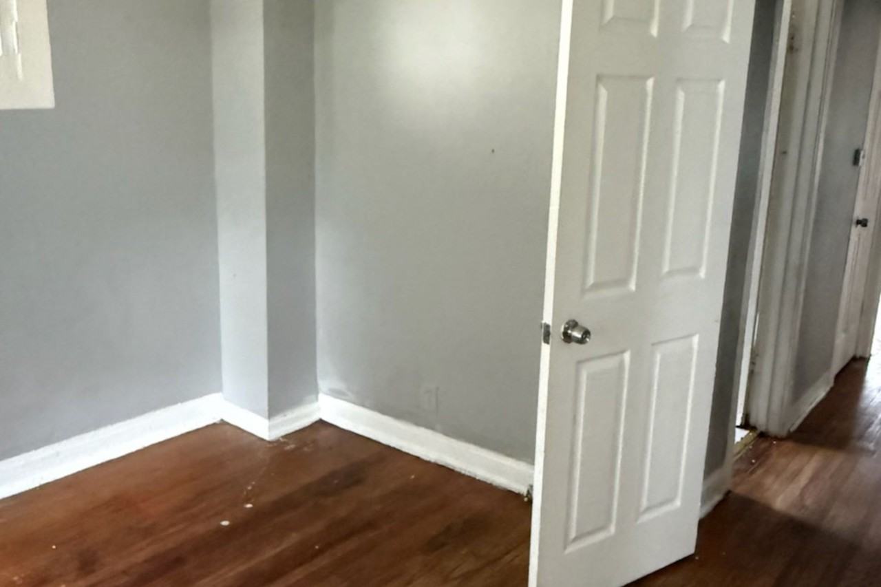 9320 S Saginaw Ave - Photo 7 of 13