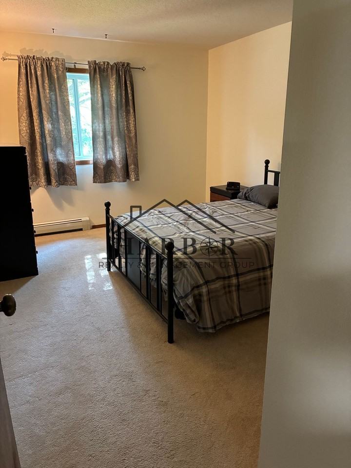 Valley View Apartments - Photo 3 of 15