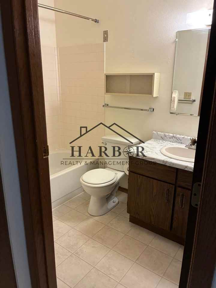 Valley View Apartments - Photo 6 of 15