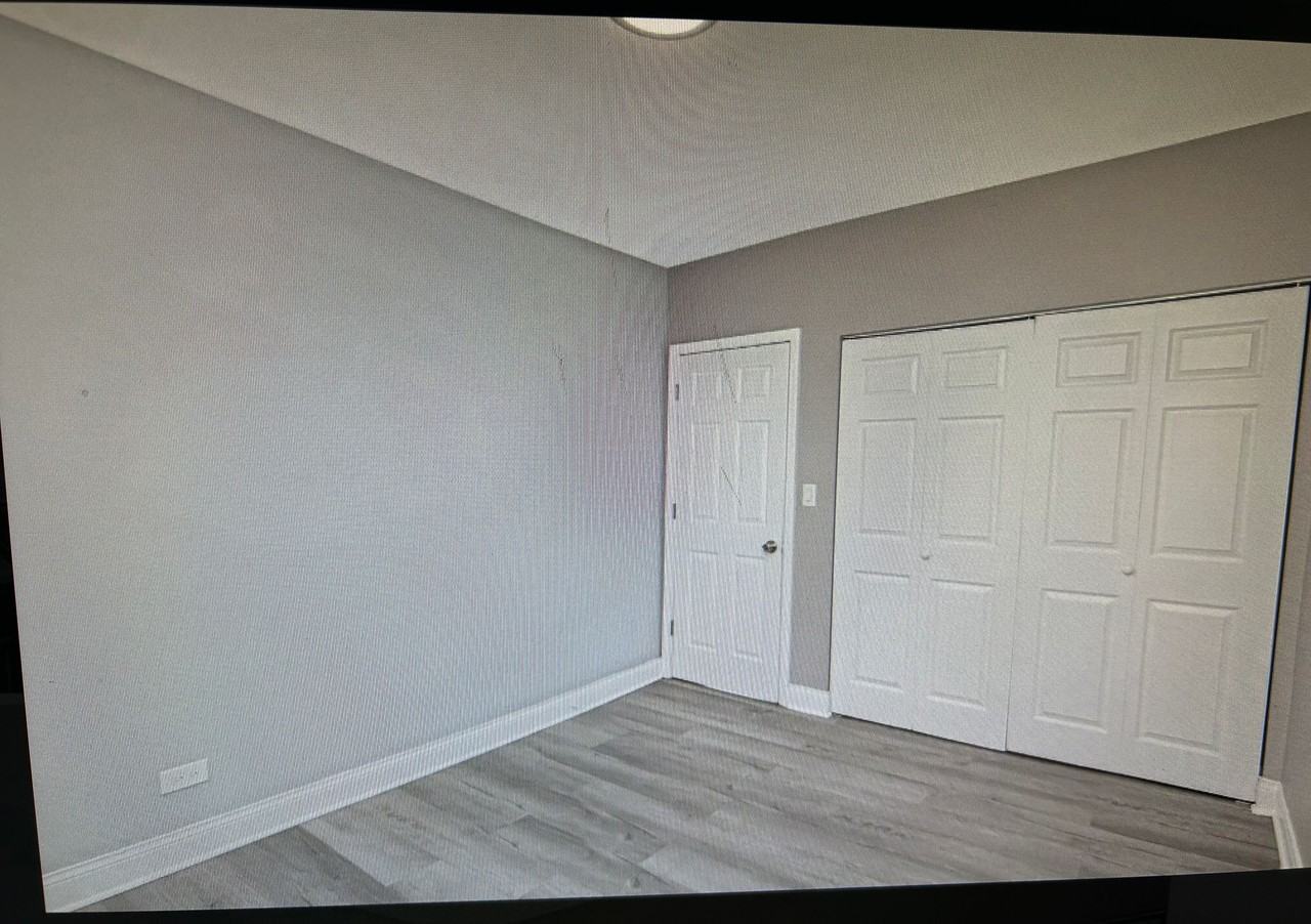 4611 South Drexel Blvd - Photo 4 of 6