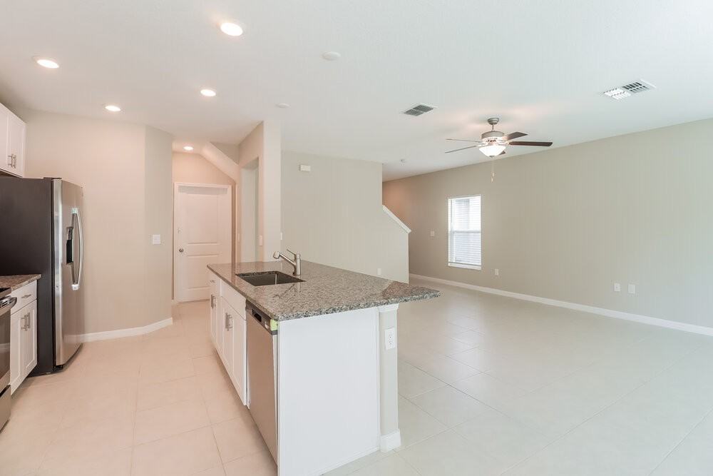 7317 Spring Snowflake Ave - Photo 7 of 20