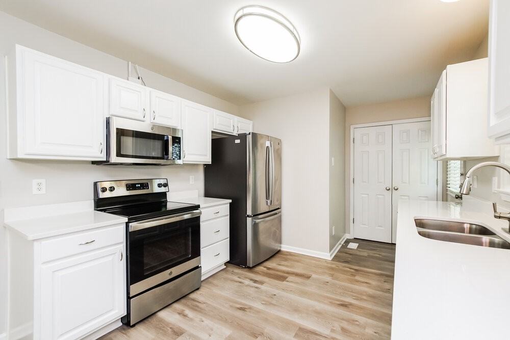 500 Jaffiley Ct - Photo 7 of 16