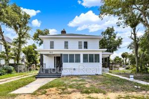 featured image of 611 S Grove St #2