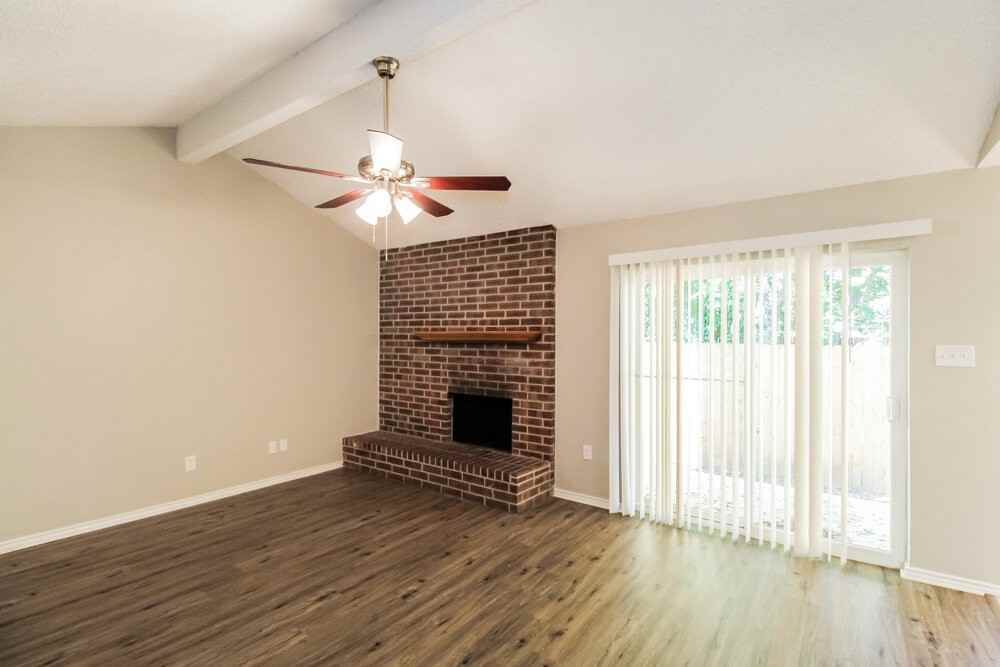 2800 Terry Ct - Photo 3 of 16