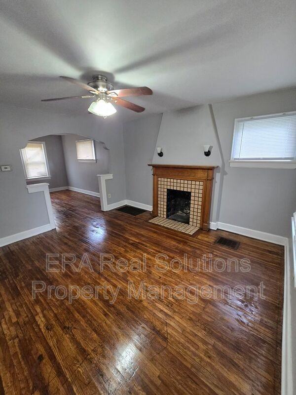 602 S Hague Ave - Photo 2 of 13