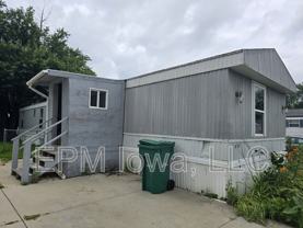 700 W Ridgeway Ave - Photo 1 of 1