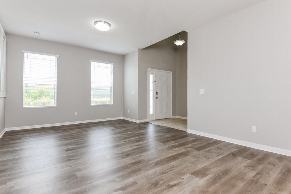 1810 Patriot Way - Photo 3 of 19