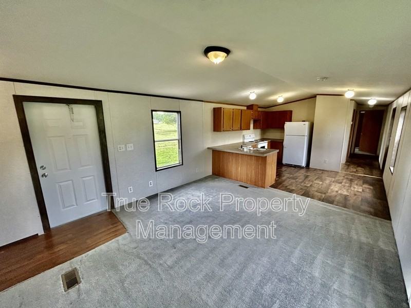 16334 County Road 3594 - Photo 3 of 11