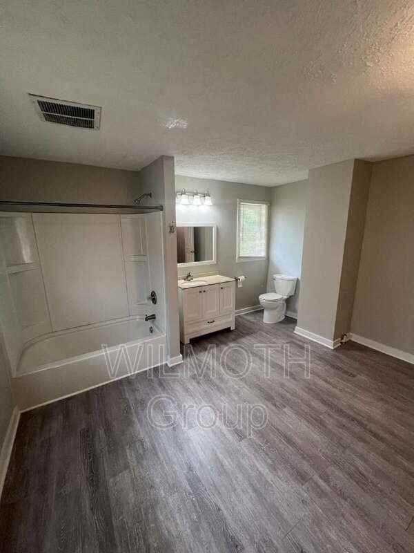 824 Harlan St - Photo 3 of 17