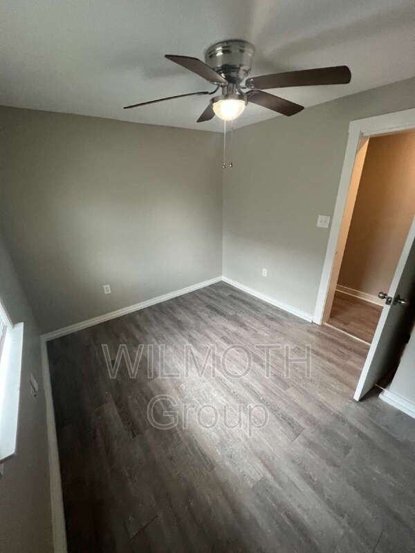 824 Harlan St - Photo 6 of 17