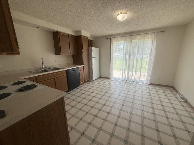 2709 1st Ave - Photo 5 of 25