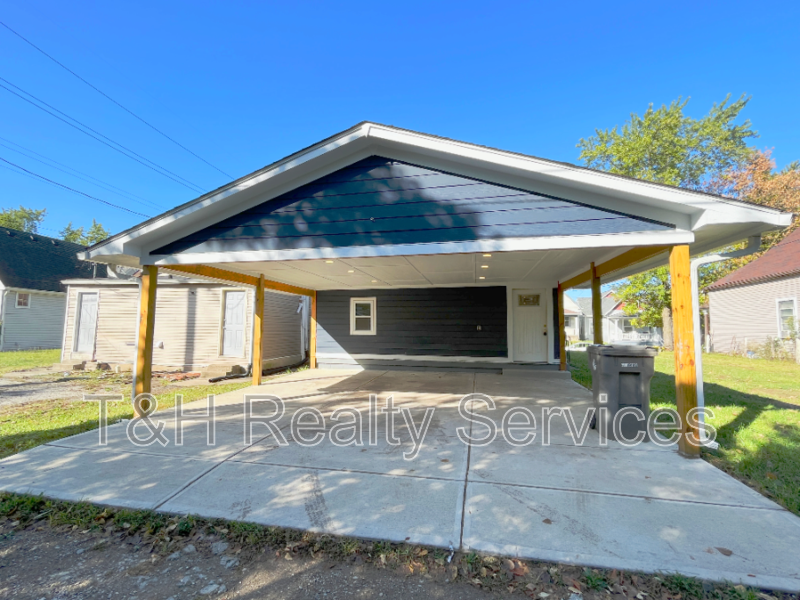 1653 South Delaware Street - Photo 4 of 29