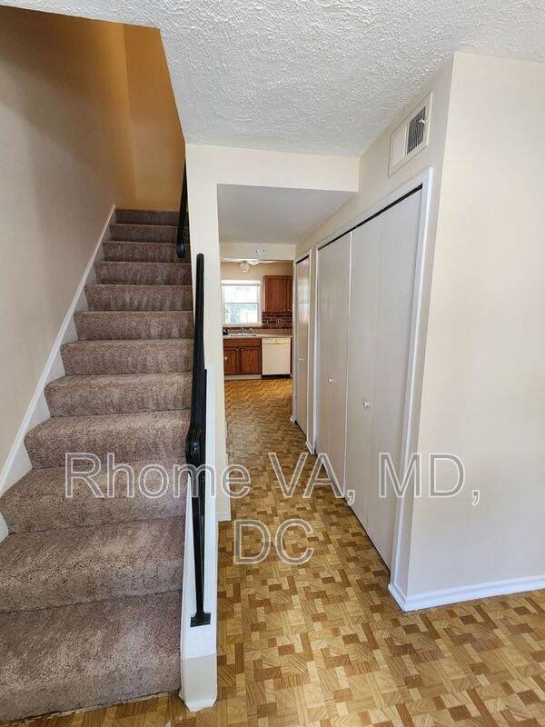 7752 Matisse Way - Photo 2 of 16