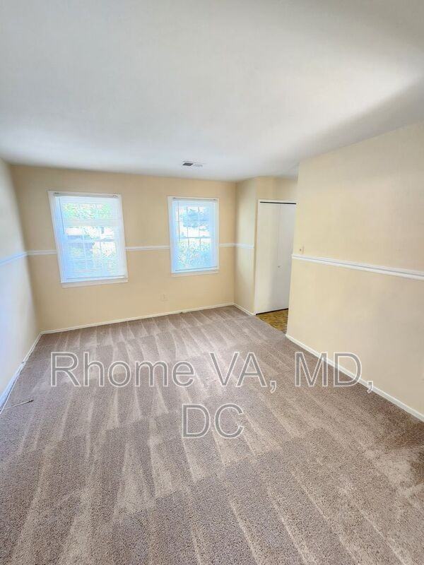 7752 Matisse Way - Photo 4 of 16