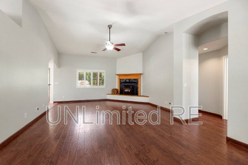 1614 Eagle Mountain Dr - Photo 7 of 28