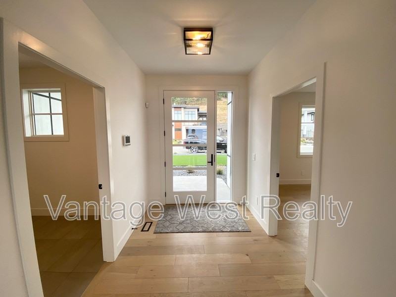 2807 Copper Ridge Dr - Photo 2 of 50