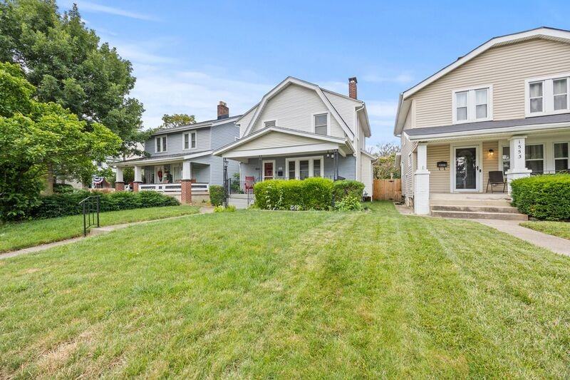 1549 Meadow Rd - Photo 2 of 24